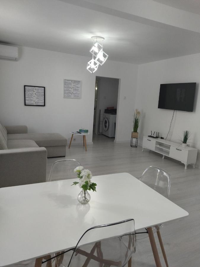 Apartament Apartament Max. Confort Tulcza Zewnętrze zdjęcie