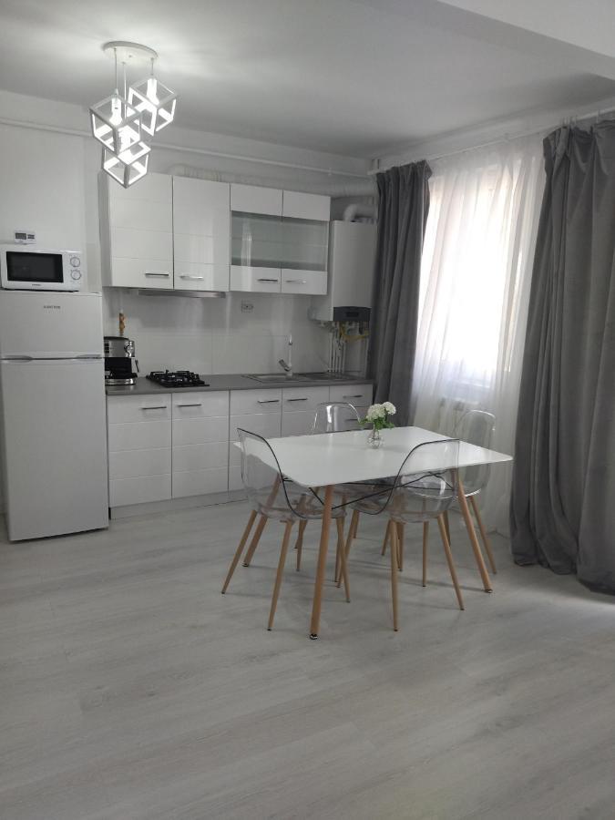 Apartament Apartament Max. Confort Tulcza Zewnętrze zdjęcie